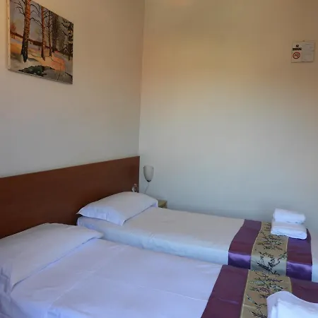 Isola Bed & Breakfast