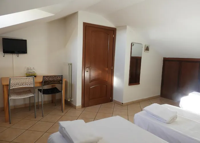 Isola Panzió Fiumicino